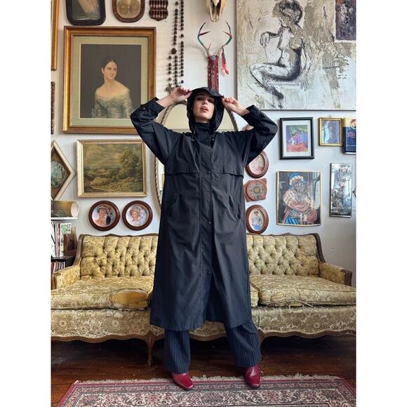 L.L. Bean Black Hooded Trench Coat Size M Petite - Picture 1 of 10